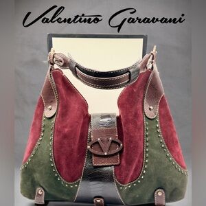 Valentino Garavani Shoulder Bag VLOGO signature collectible